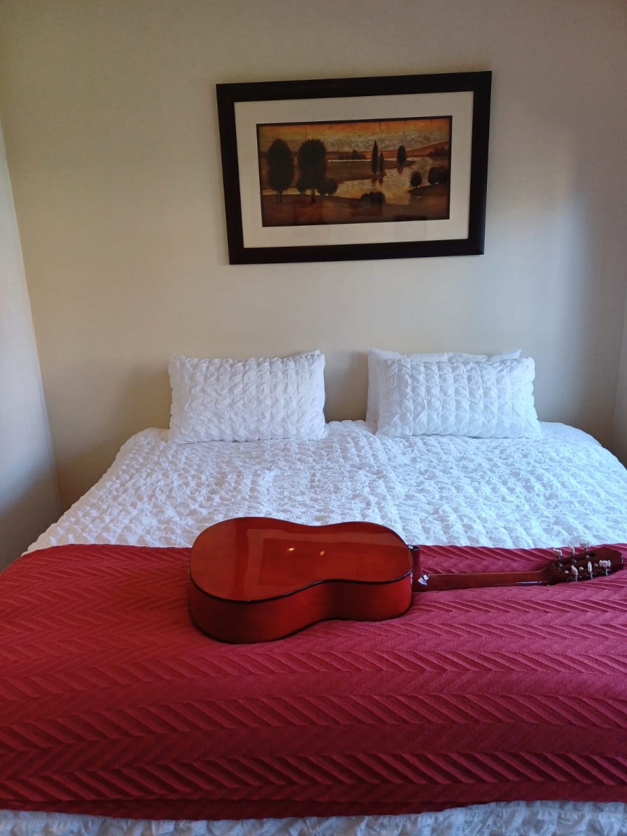 2 Bedroom Property for Sale in The Coves North West